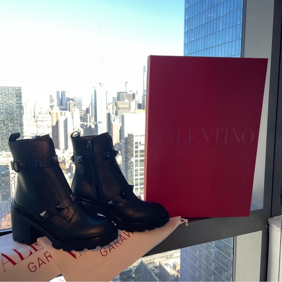 Valentino Garavani Rockstud Roman Biker Combat Boots Size EU 40 / US 10 NWT - Picture 14 of 14